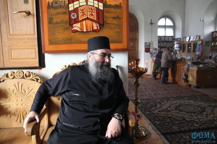 В тени большого города