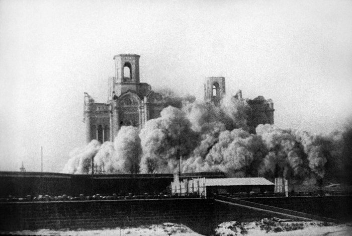 Взрыв храма Христа Спасителя, 1931 год. Фото Итар-ТАСС