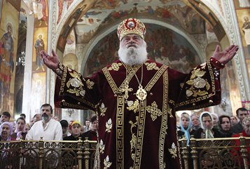 Именем Господа призываю опомниться и остановить кровопролитие, - митрополит Черкасский Софроний