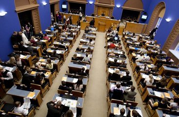 Эстония начала законодательный процесс по легализации однополых браков