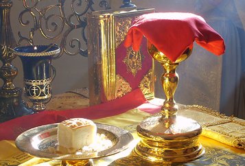 В заброшенном архангельском храме найдены богослужебные сосуды 30-ых годов