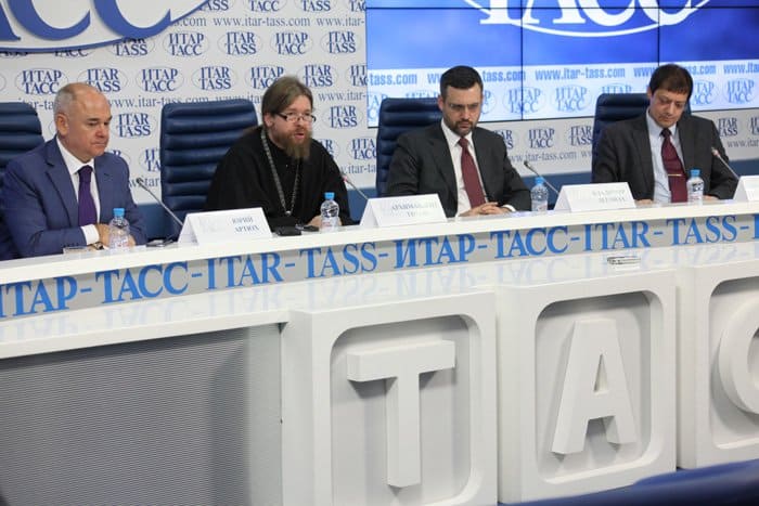 Возвращение Романовых. Выставка-память