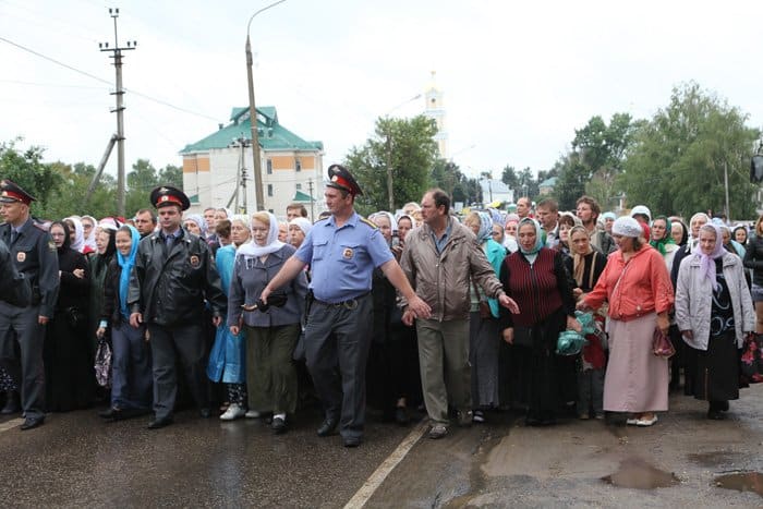 110 лет со дня обретения мощей преподобного Серафима Саровского