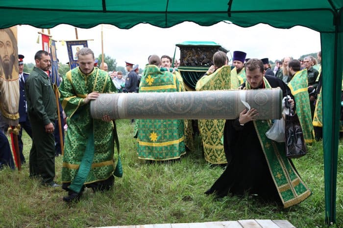 110 лет со дня обретения мощей преподобного Серафима Саровского