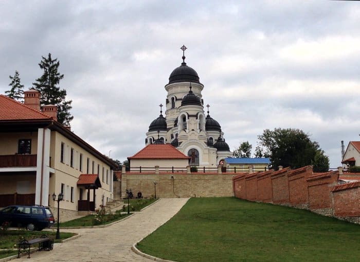Вера вне границ и разделений. Визит Патриарха Кирилла в Молдавию и Приднестровье