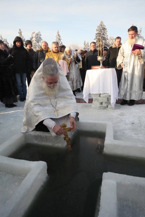 Все о крещенской воде